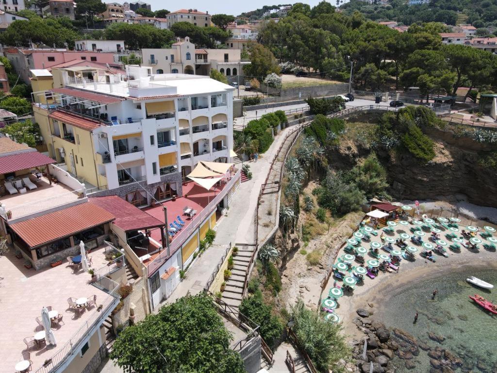 Hotel Lido Ficocella 팔리누로 외부 사진